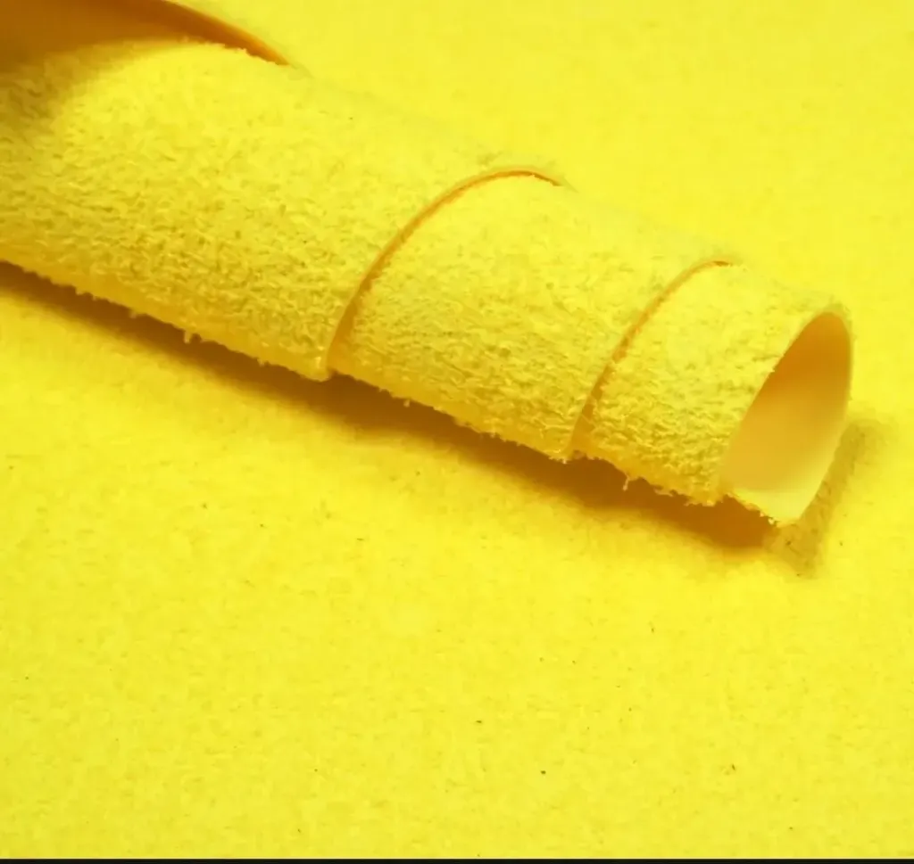 [28100] GOMA EVA PLUSH 40X60 EFREN AMARILLO